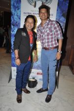 Shaan, Kailash Kher at Global Sound of Peace press conference in Mumbai on 24th Jan 2013 (21).JPG